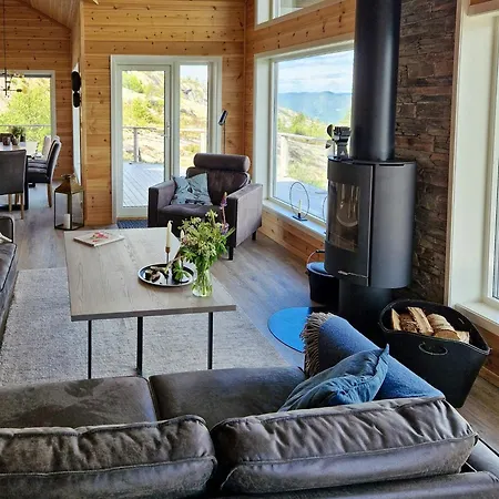 With Panoramic Views In Feriehus